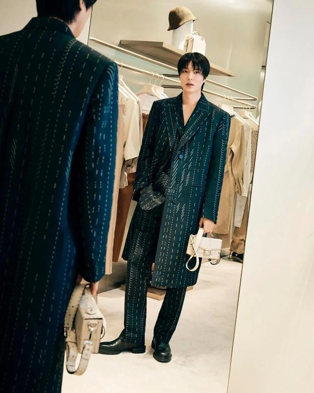Lee Min Ho duy trì sức ảnh hưởng mạnh mẽ dù hai năm vắng bóng trên màn ảnh Lee Min Ho duy trì sức ảnh hưởng mạnh mẽ dù hai năm vắng bóng trên màn ảnh