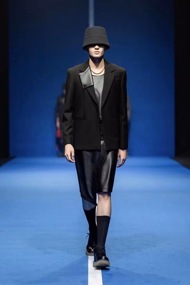 Thương hiệu Thời trang Nam của năm MEnimal dệt nên câu chuyện thời trang tinh tế với triết lý "Tối giản nhưng không đơn giản" qua bộ sưu tập Vol.4 Resilience