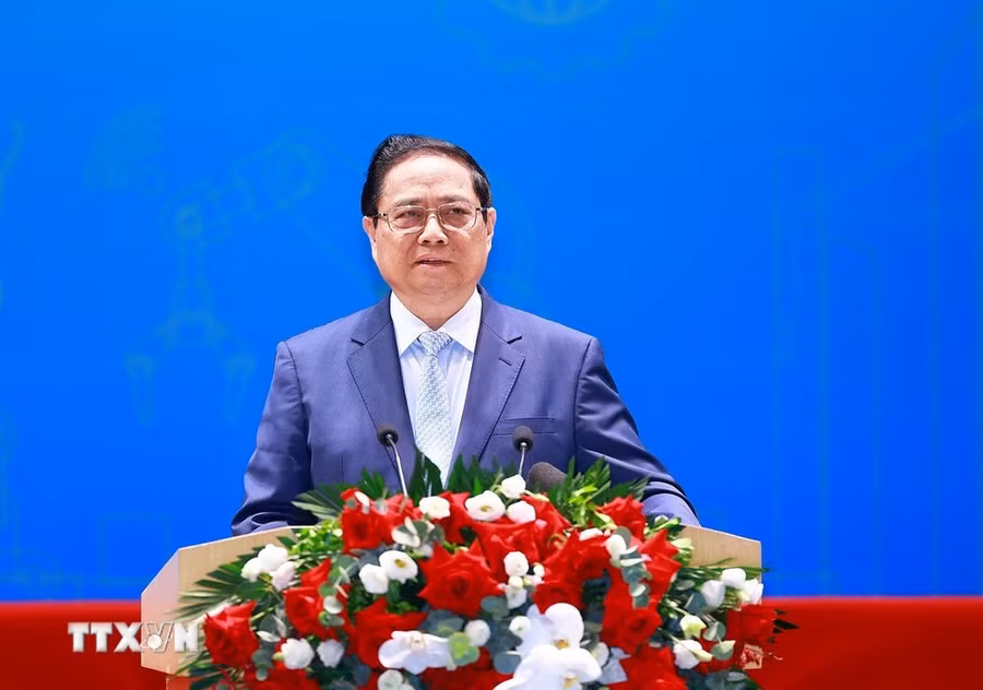 Thủ tướng Phạm Minh Chính phát biểu tại Diễn đàn Nâng cao Năng suất Lao động Quốc gia năm 2024. (Ảnh: Dương Giang/TTXVN)