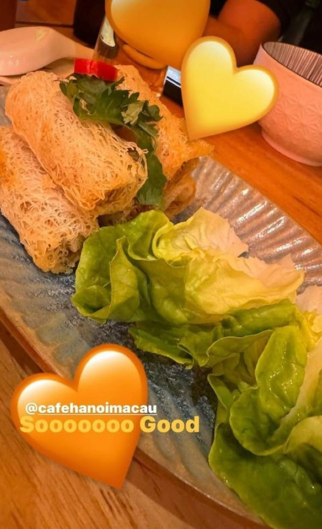 David Beckham thích thú khi thưởng thức ẩm thực Việt trong chuyến đi đến Macao, Trung Quốc. Ảnh: Instagram. David Beckham thích thú khi thưởng thức ẩm thực Việt trong chuyến đi đến Macao, Trung Quốc. Ảnh: Instagram.