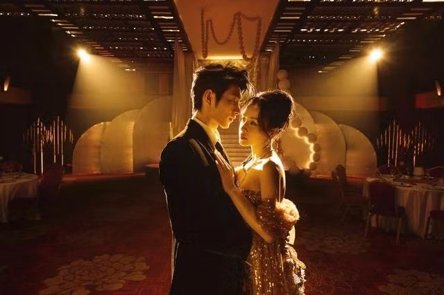 Chi Pu đóng cảnh tình cảm ăn ý với Phàn Trị Hân