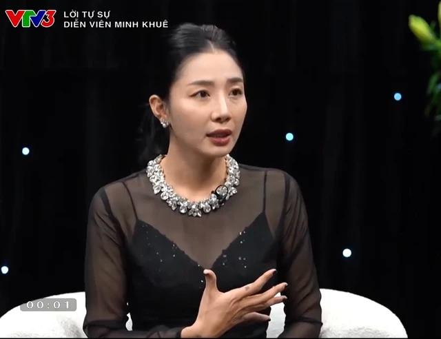 Diễn viên Minh Khuê chia sẻ trong chương trình Lời tự sự Diễn viên Minh Khuê chia sẻ trong chương trình Lời tự sự