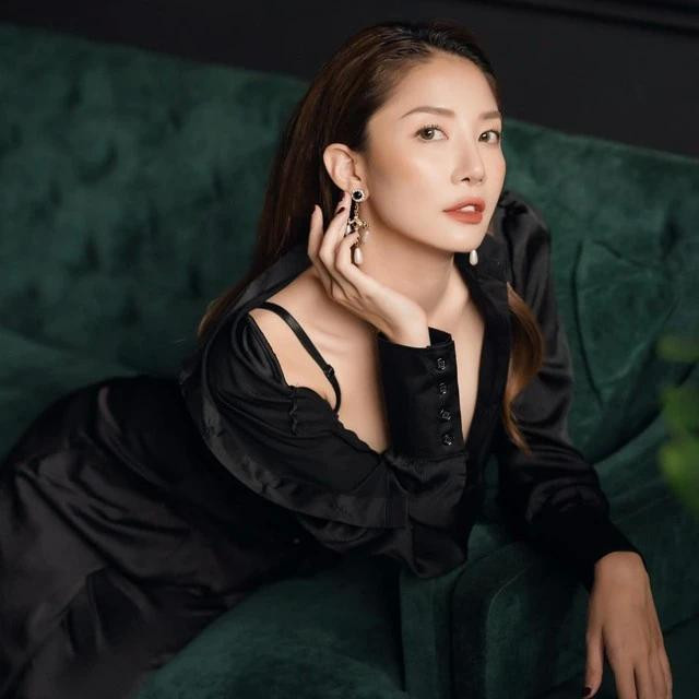 Sau nhiều năm vắng bóng trên màn ảnh, từng muốn bỏ nghề, Minh Khuê quay lại với nghệ thuật vào năm 2022 Sau nhiều năm vắng bóng trên màn ảnh, từng muốn bỏ nghề, Minh Khuê quay lại với nghệ thuật vào năm 2022