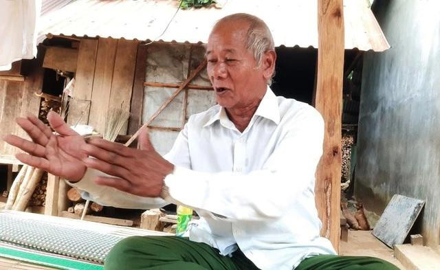 Già Arâl Alất kể lại những câu chuyện gắn với con đường Trường Sơn huyền thoại Già Arâl Alất kể lại những câu chuyện gắn với con đường Trường Sơn huyền thoại