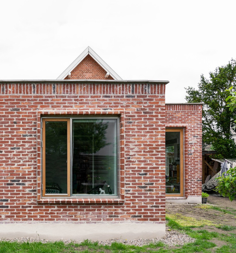 Đây là một mẫu nhà cấp 4 dành cho những người lớn tuổi ở vùng ngoại ô và nông thôn. Đây là một mẫu nhà cấp 4 dành cho những người lớn tuổi ở vùng ngoại ô và nông thôn.