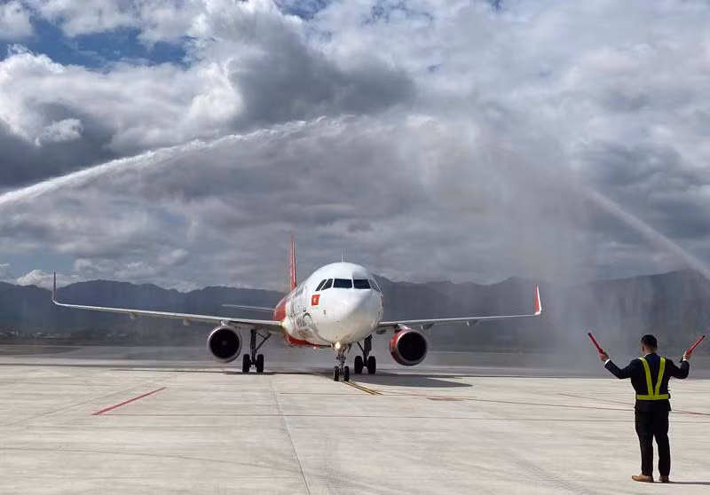 Phân loại theo mức độ uy hiếp an toàn, chiếm phần lớn là chỉ số sự cố máy bay với 21 vụ, trong đó, 11 vụ tàu bay đỗ không đúng vạch dừng bánh mũi. Ảnh vneconomy.vn