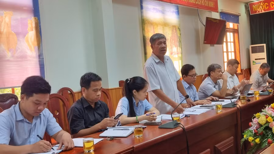 Ông Nguyễn Phúc-Phó Chánh Thanh tra tỉnh tham gia ý kiến tại buổi giám sát. Ảnh: Hà Phương