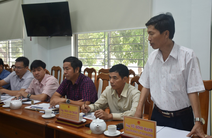 Các đại biểu tham gia ý kiến tại buổi giám sát. Ảnh: Hà Phương Các đại biểu tham gia ý kiến tại buổi giám sát. Ảnh: Hà Phương