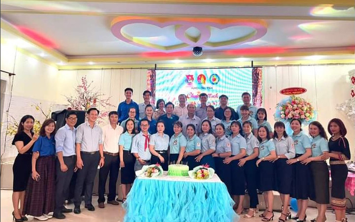 Quang cảnh buổi gặp mặt. Ảnh: Văn Đại