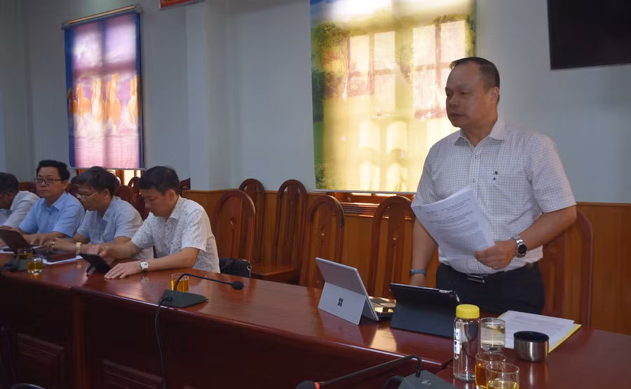 Phó Chủ tịch UBND tỉnh Gia Lai Dương Mah Tiệp tham gia ý kiến tại buổi giám sát. Ảnh: Hà Phương