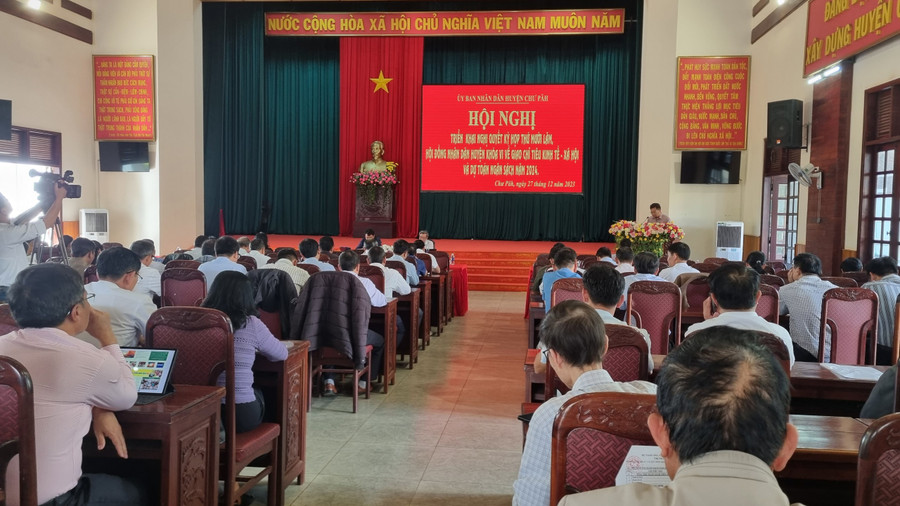 Quang cảnh hội nghị. Ảnh: H.P