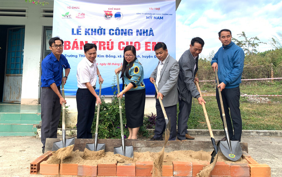 Quang cảnh lễ khởi công. Ảnh: Vi Tình