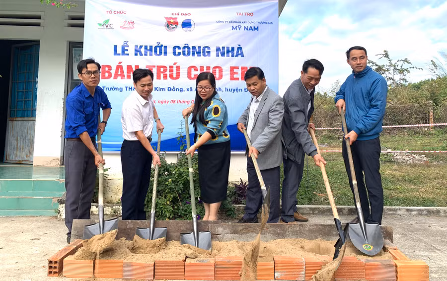 Quang cảnh lễ khởi công. Ảnh: Vi Tình Quang cảnh lễ khởi công. Ảnh: Vi Tình