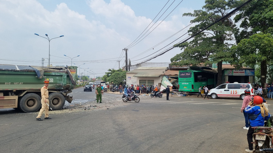 Hiện trường vụ tai nạn. Ảnh: Hà Phương