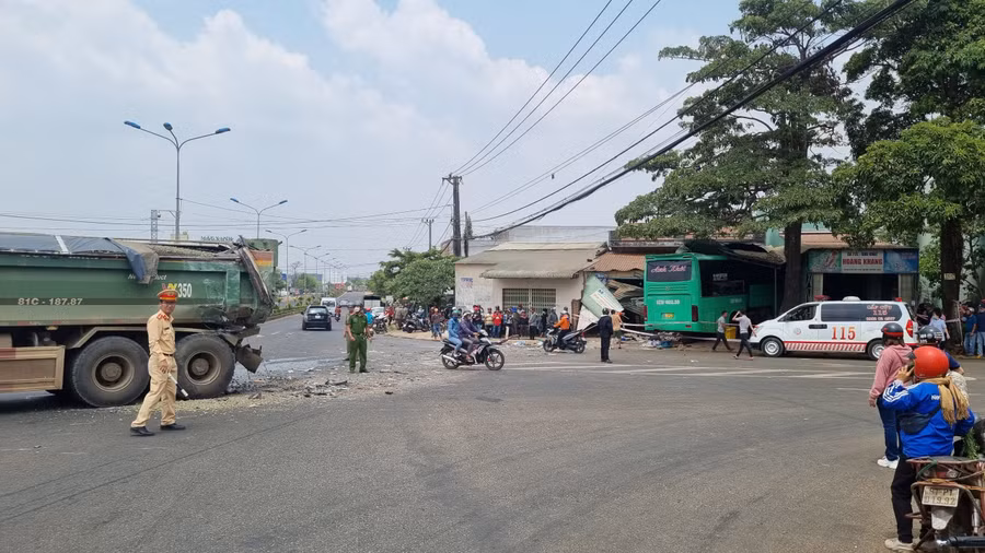 Hiện trường vụ tai nạn. Ảnh: Hà Phương