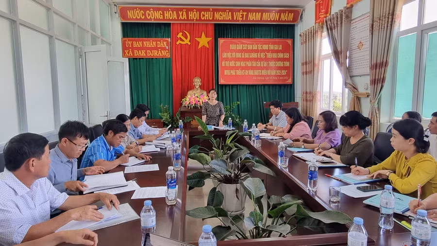 Quang cảnh buổi giám sát tại huyện Mang Yang. Ảnh: H.P Quang cảnh buổi giám sát tại huyện Mang Yang. Ảnh: H.P