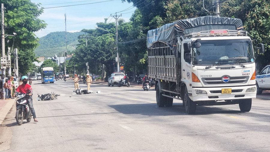 Hiện trường vụ tai nạn. Ảnh: K.P Hiện trường vụ tai nạn. Ảnh: K.P