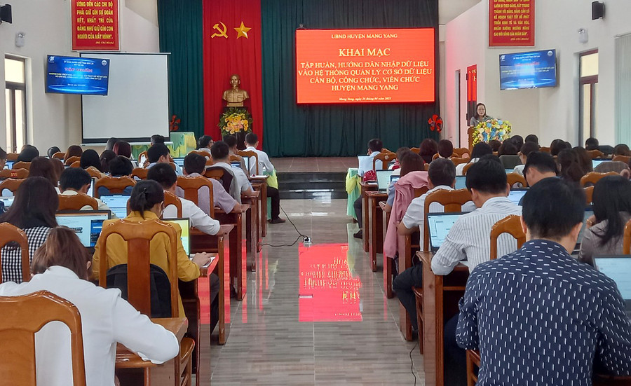 Quang cảnh lớp tập huấn. Ảnh: Kim Ngọc