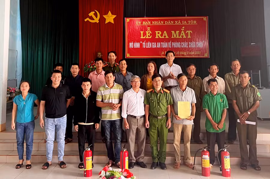 Quang cảnh lễ ra mắt. Ảnh: Nguyễn Quang