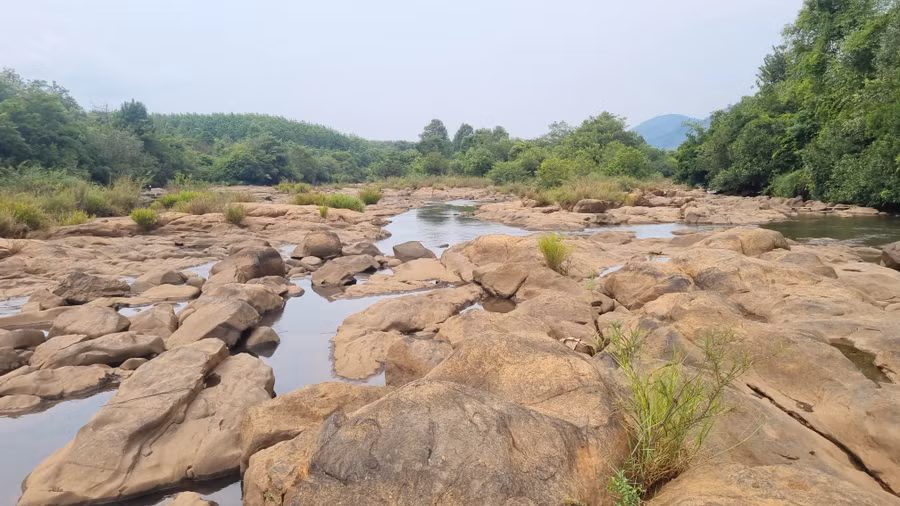 Nơi đây cũng rất thích hợp để du khách cắm trại nghỉ ngơi. Ảnh: K.P