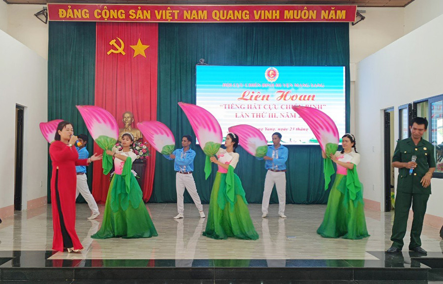 Một tiết mục dự thi tại liên hoan. Ảnh: P.H