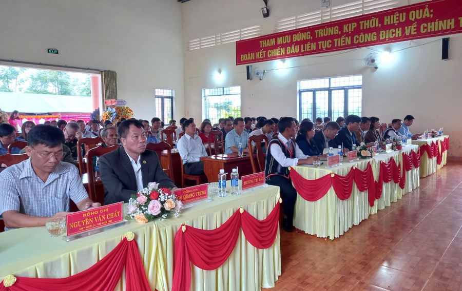 Các đại biểu tham dự tại buổi lễ. Ảnh: H.P Các đại biểu tham dự tại buổi lễ. Ảnh: H.P