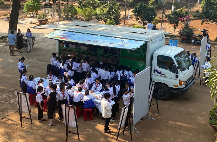 Ngày hội đọc sách, văn hóa đọc với chủ đề “Sách hay cần bạn đọc”. Ảnh: V.Đ