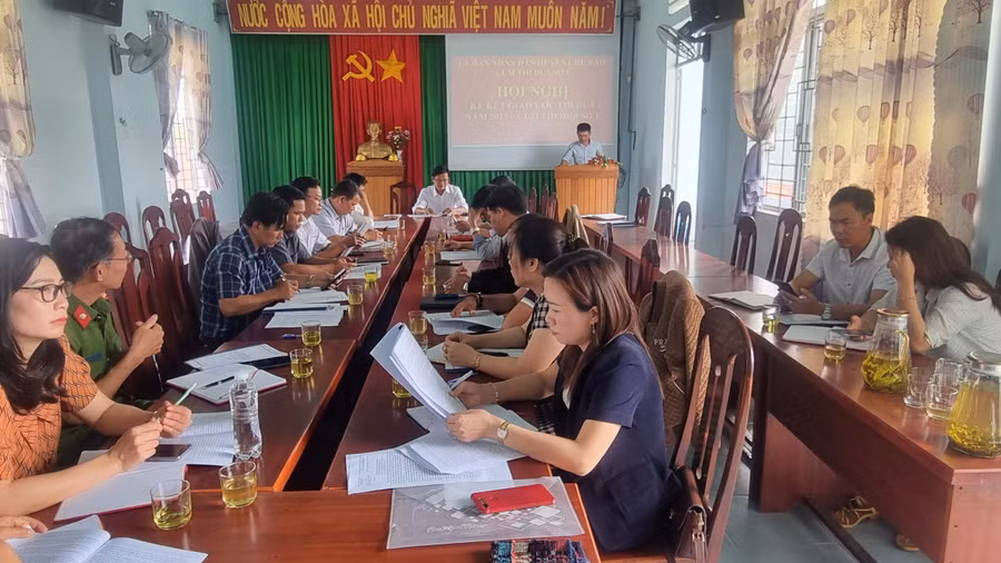 Quang cảnh Hội nghị ký kết giao ước thi đua năm 2023. Ảnh: Hà Phương