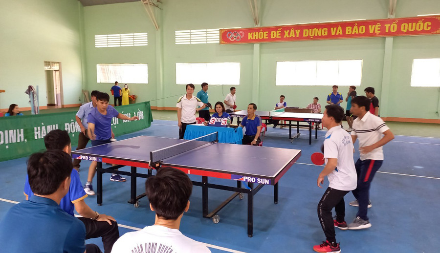 Các vận động viên tranh tài ở nội dung môn bóng bàn. Ảnh: Văn Đại Các vận động viên tranh tài ở nội dung môn bóng bàn. Ảnh: Văn Đại