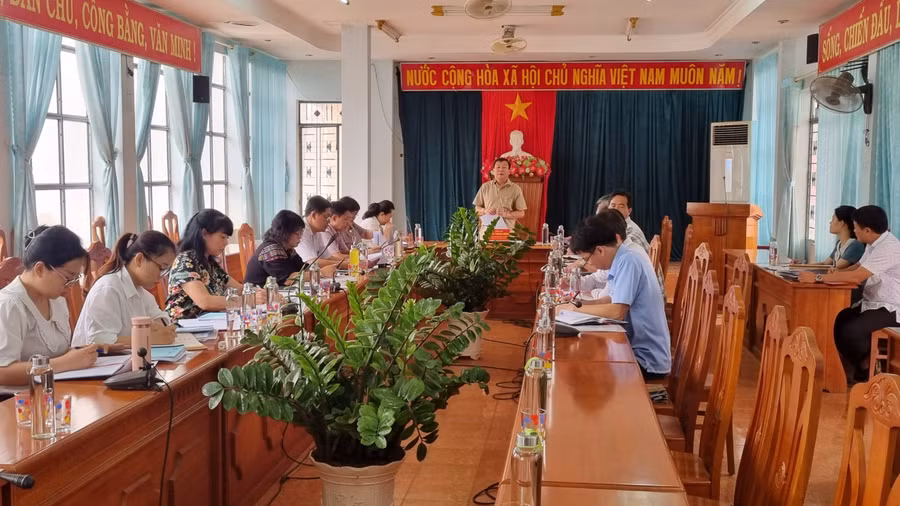 Quang cảnh buổi giám sát tại UBND huyện Đức Cơ. Ảnh: Hà Phương