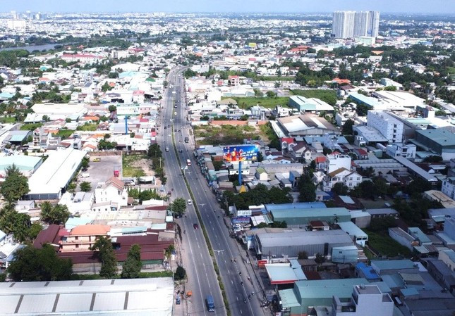 Bình Dương sẽ điều chỉnh giá đất một số khu vực để phù hợp với tình hình thực tế của địa phương. Bình Dương sẽ điều chỉnh giá đất một số khu vực để phù hợp với tình hình thực tế của địa phương.