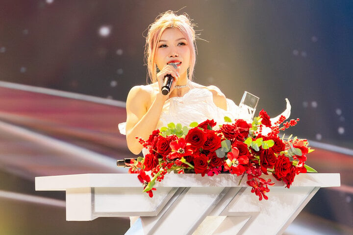 Trang Pháp là chị đẹp giành được số lượt bình chọn cao nhất. Trang Pháp là chị đẹp giành được số lượt bình chọn cao nhất.