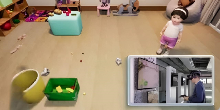 Khách tham quan giao tiếp với Đồng Đồng tại buổi triển lãm. Ảnh: BIGAI Khách tham quan giao tiếp với Đồng Đồng tại buổi triển lãm. Ảnh: BIGAI