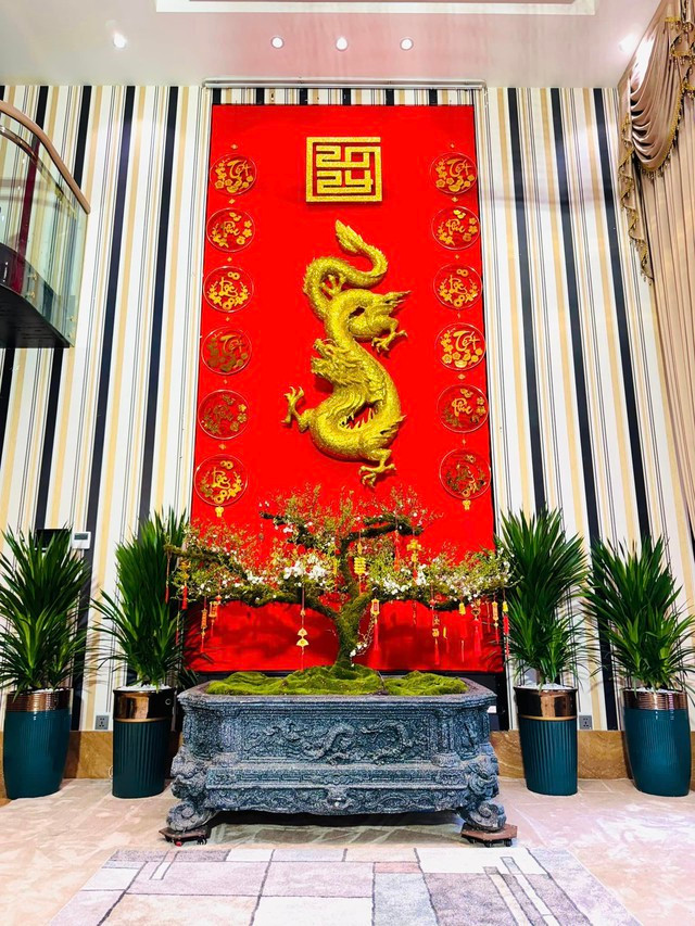Bên trong nhà của Đàm Vĩnh Hưng Bên trong nhà của Đàm Vĩnh Hưng