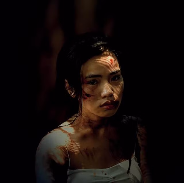 Diễn viên Lý Hồng Ân vào cô gái bị sát hại vào ngày 30 tết. Phim gồm 7 tập dự kiến phát sóng từ ngày 29 Tết cho đến mùng 6 Tết Giáp Thìn