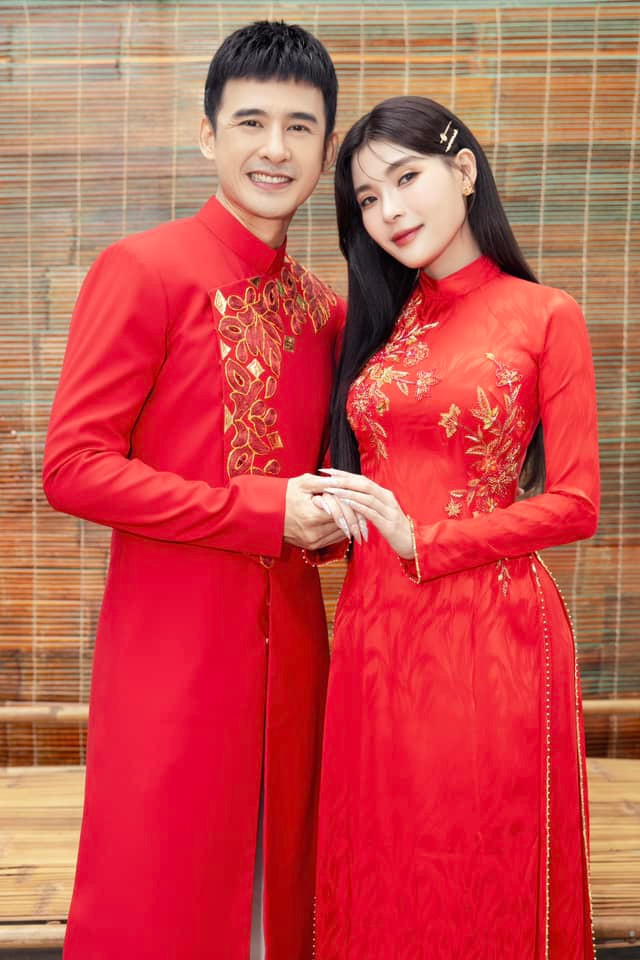 Vợ chồng Lương Thế Thành - Thúy Diễm có một năm 2023 tất bận, rạng rỡ đón chào Xuân Giáp Thìn Vợ chồng Lương Thế Thành - Thúy Diễm có một năm 2023 tất bận, rạng rỡ đón chào Xuân Giáp Thìn