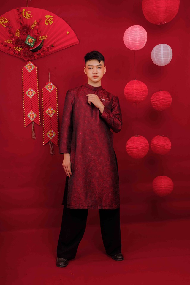 Hiện cậu bé đang theo đuổi thêm lĩnh vực điện ảnh Hiện cậu bé đang theo đuổi thêm lĩnh vực điện ảnh