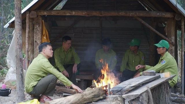 Giữ rừng trong những ngày tết thật nhiều cảm xúc