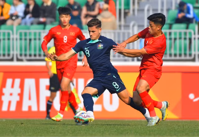 U.20 Việt Nam (áo đỏ) có chiến thắng quả cảm. Ảnh: AFC