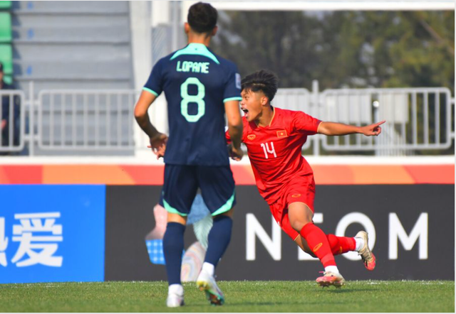 Quốc Việt (số 14) ghi bàn thắng quan trọng. Ảnh: AFC Quốc Việt (số 14) ghi bàn thắng quan trọng. Ảnh: AFC