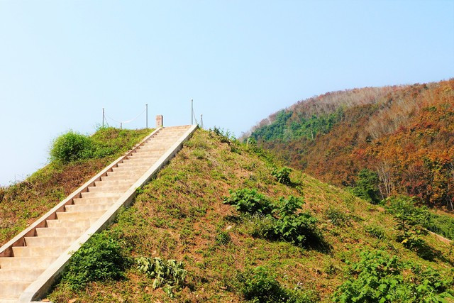 Mốc 17 (1) uy nghiêm Mốc 17 (1) uy nghiêm
