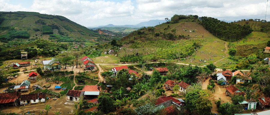 Làng Chiêng (thị trấn Kbang) nhìn từ trên cao. Ảnh: Hùng Hoa Lư