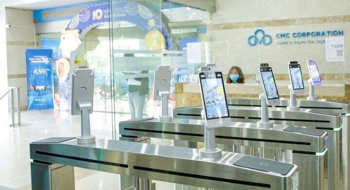 Phương pháp nhận diện khuôn mặt đang được triển khai ứng dụng. Phương pháp nhận diện khuôn mặt đang được triển khai ứng dụng.