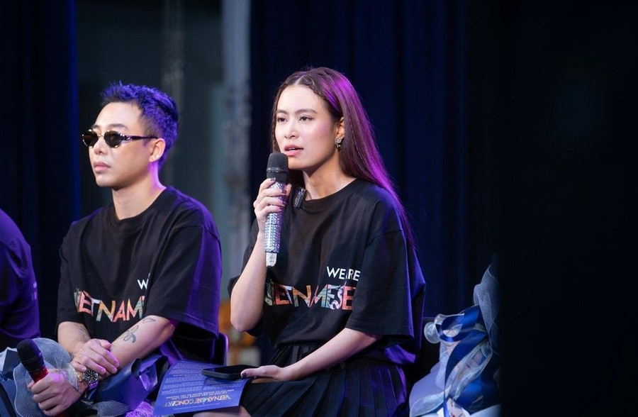 Hoàng Thùy Linh gây mất điểm vì phát ngôn bị cho là trịch thượng. Hoàng Thùy Linh gây mất điểm vì phát ngôn bị cho là trịch thượng.