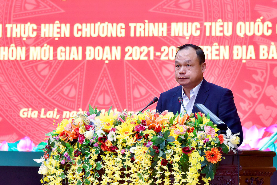 Phó Chủ tịch UBND tỉnh Dương Mah Tiệp phát biểu khai mạc hội nghị. Ảnh: Đ.T