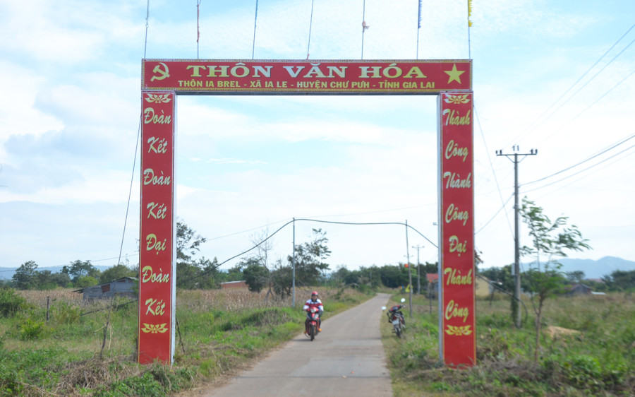 Đường vào thôn Ia Brel, xã Ia Le, huyện Chư Pưh. Ảnh: H.C