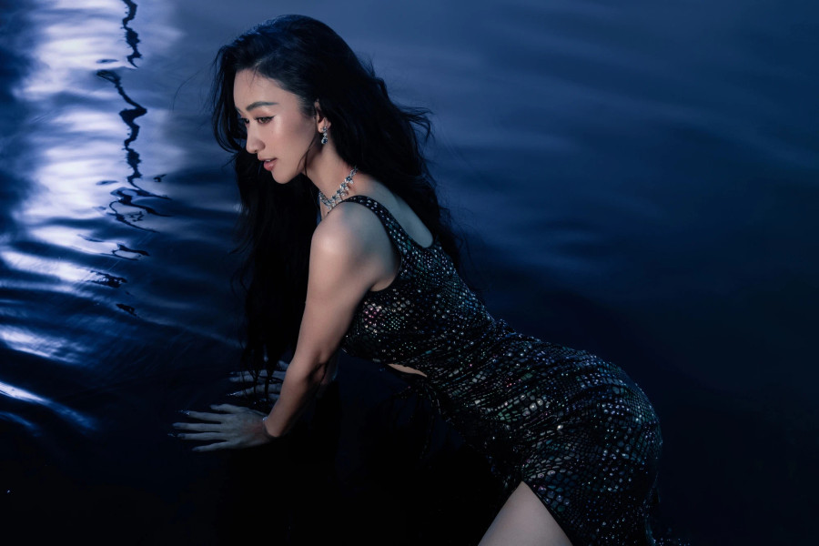 Việc chấp nhận thay đổi giúp Hà Thu trở nên khác lạ hơn. Sau 9 năm giành ngôi vị Á hậu Đại dương Việt Nam, người đẹp 9X vẫn giữ được nhan sắc trẻ trung. Thậm chí nhiều khán giả nhận xét người đẹp gốc Huế ngày càng nhuận sắc khi hoạt động nghệ thuật Việc chấp nhận thay đổi giúp Hà Thu trở nên khác lạ hơn. Sau 9 năm giành ngôi vị Á hậu Đại dương Việt Nam, người đẹp 9X vẫn giữ được nhan sắc trẻ trung. Thậm chí nhiều khán giả nhận xét người đẹp gốc Huế ngày càng nhuận sắc khi hoạt động nghệ thuật