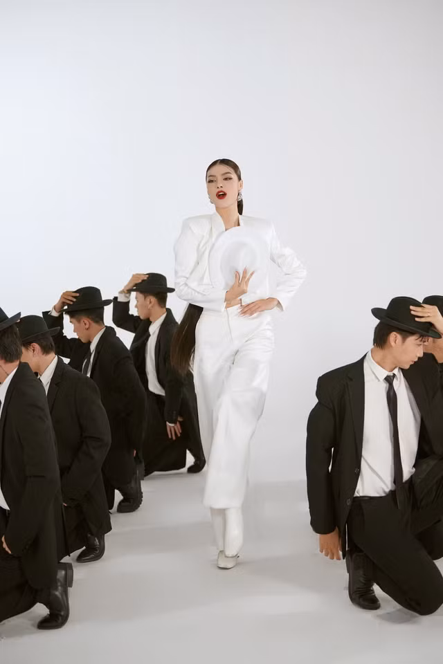 Kiều Loan bị chấn thương khi quay MV