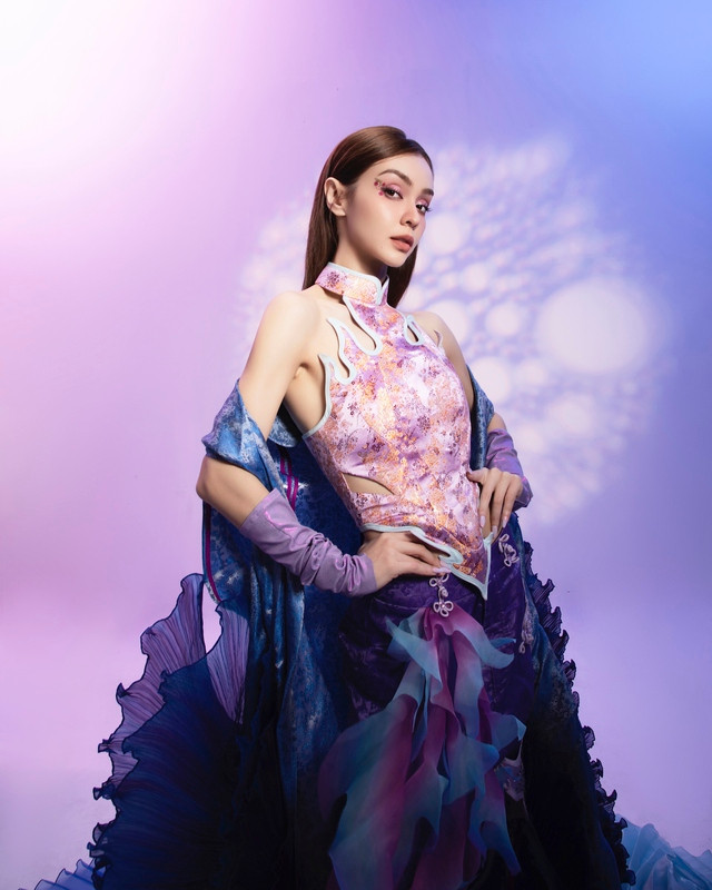 Người đẹp 31 tuổi mong muốn mang những nét văn hóa Việt Nam vào các tác phẩm của mình Người đẹp 31 tuổi mong muốn mang những nét văn hóa Việt Nam vào các tác phẩm của mình