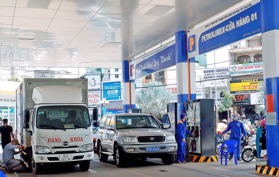 Hiện mới có 21% doanh nghiệp, cửa hàng bán lẻ xăng dầu trên địa bàn tỉnh phát hành hóa đơn điện tử theo từng lần bán lẻ. Ảnh: Đ.T